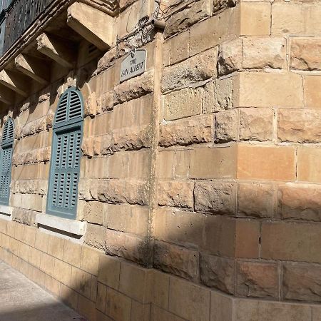 Parisio One Bedroom Maisonette In Sliema Exterior foto
